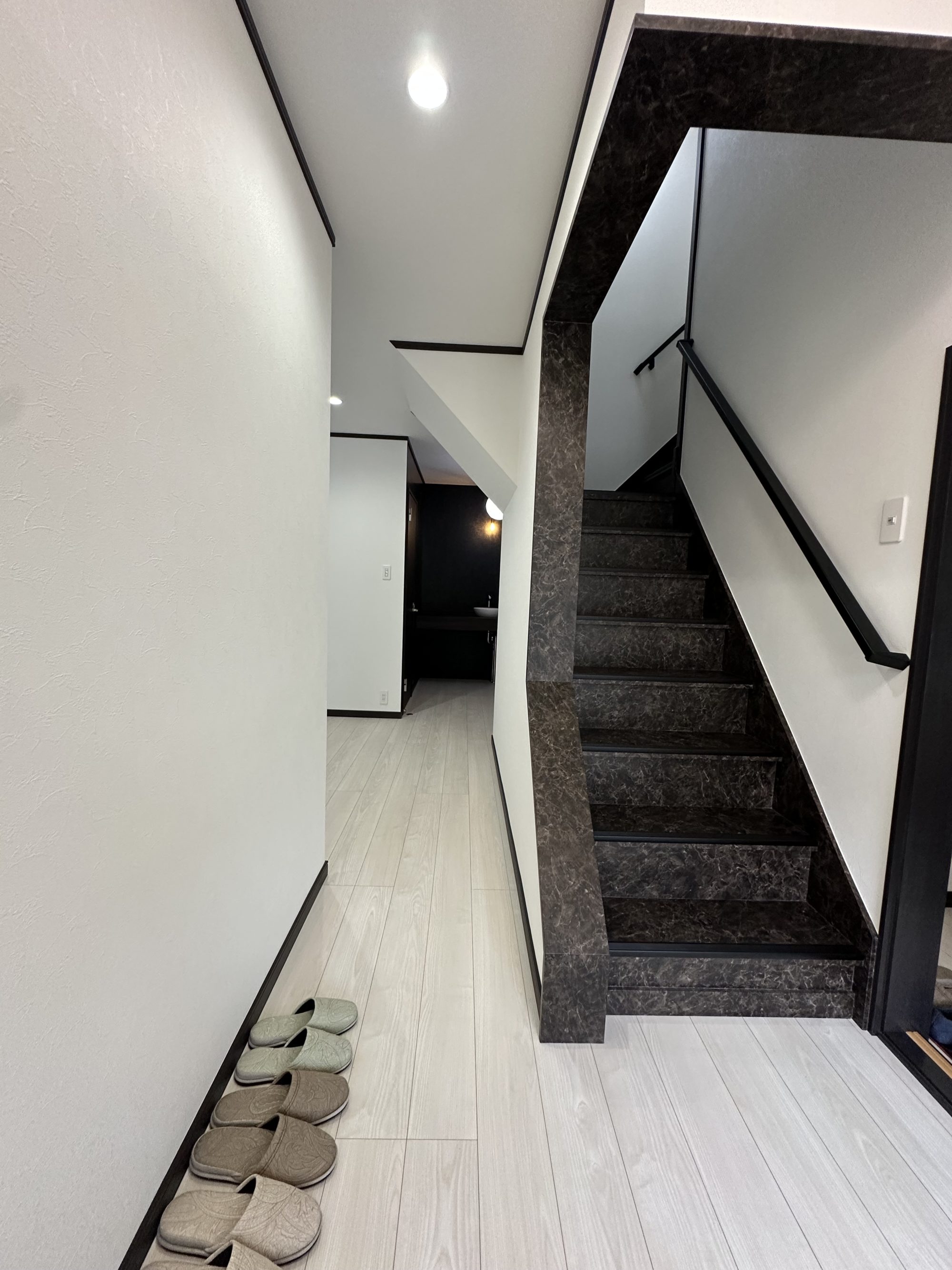 after　階段・廊下